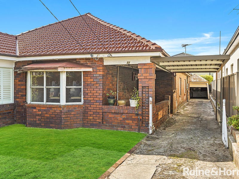 11 Rowley Street, BrightonLeSands, NSW 2216 Property Details