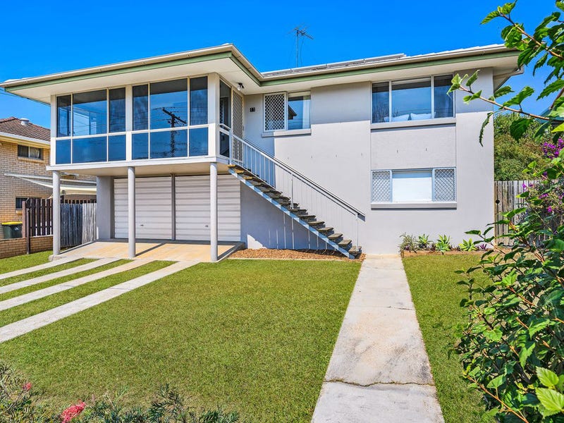 11 Waratah Drive, Clontarf, QLD 4019