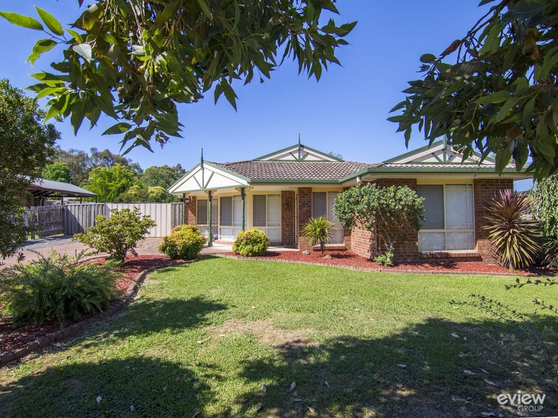 60 Auburn Road, Healesville, Vic 3777 Property Details