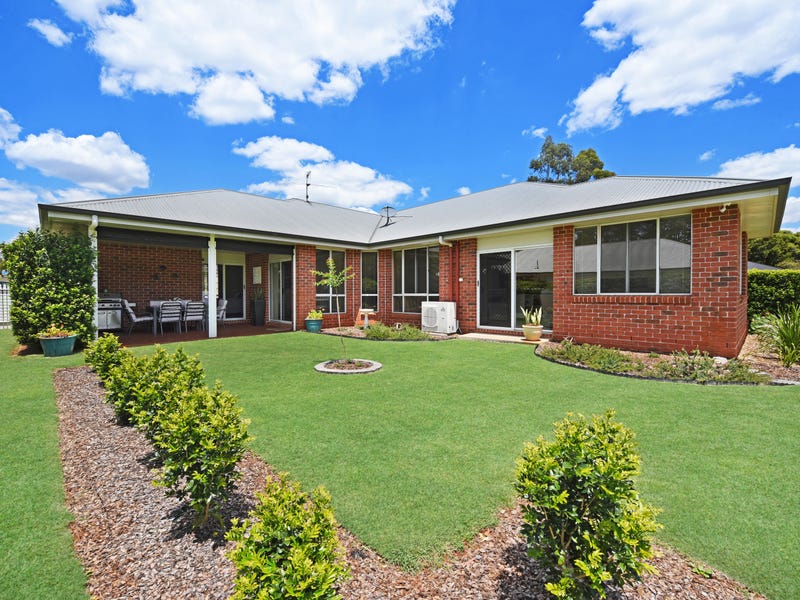 22 Gladswood Drive, Highfields, Qld 4352 Property Details