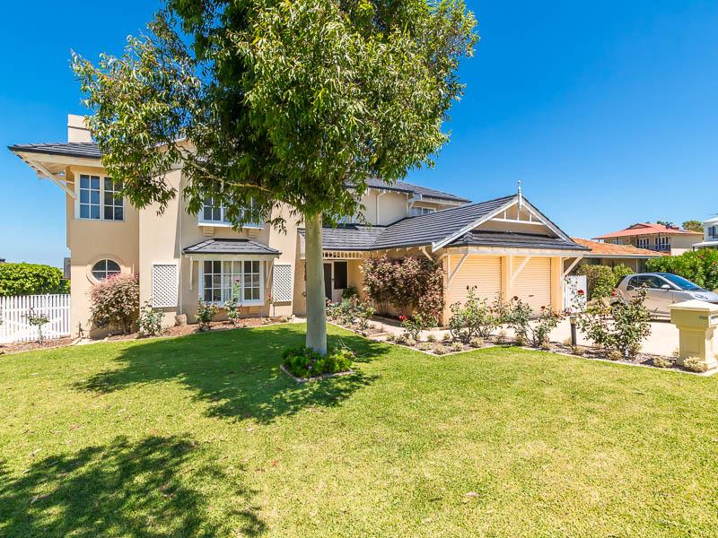 27 Roberts Road, Attadale, WA 6156