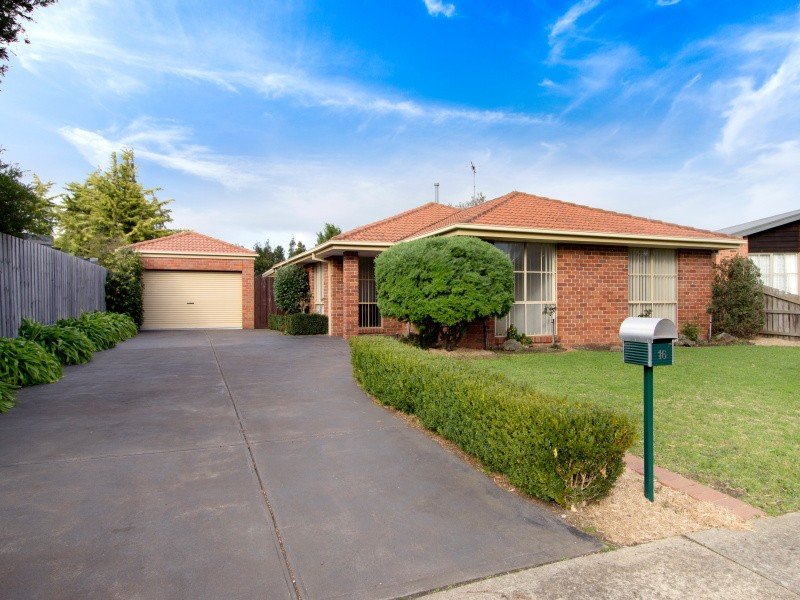 16 Flora Road, Mount Martha, VIC 3934