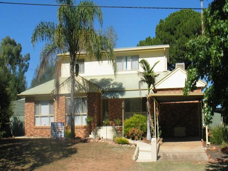 172 Larmer Street, Narrandera, NSW 2700