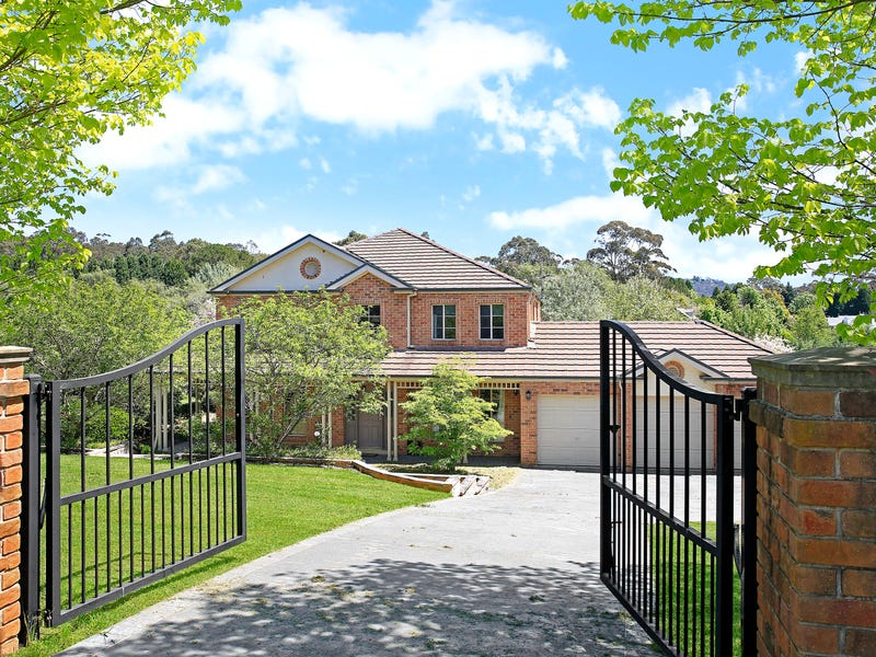 8 Farnham Close, Mittagong, NSW 2575