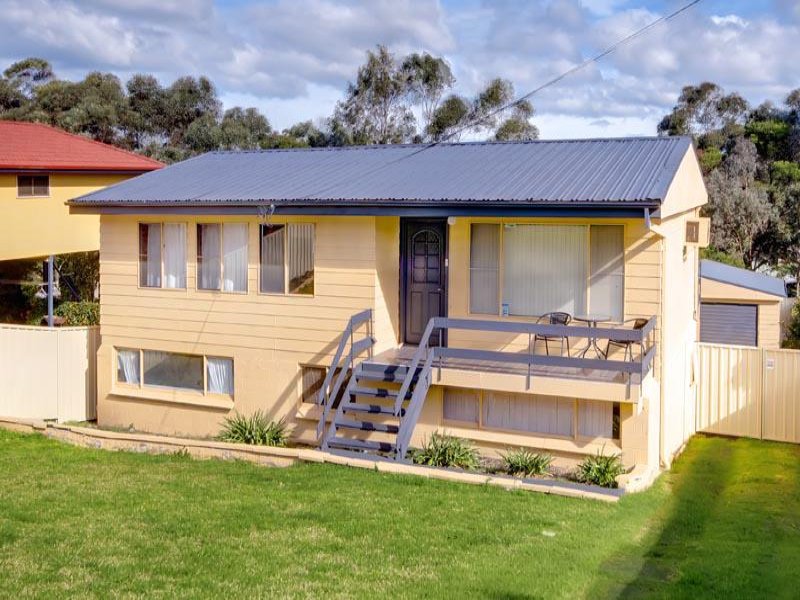 31 Bruce Street, Unanderra, NSW 2526