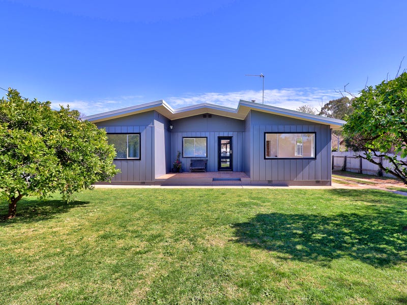 214 Victoria Street, Deniliquin, NSW 2710