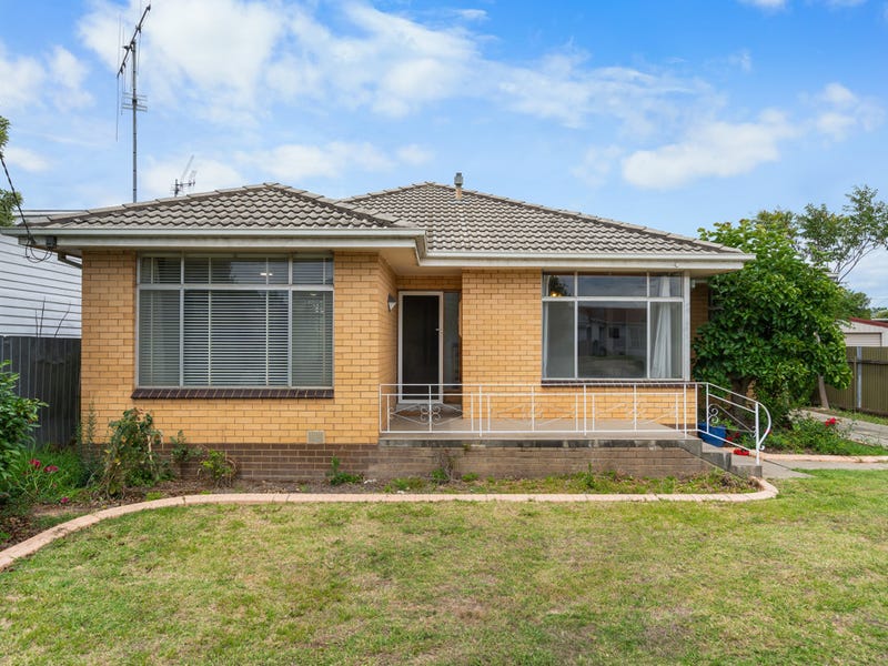 33 Butler Street, Seymour, Vic 3660 House for Sale