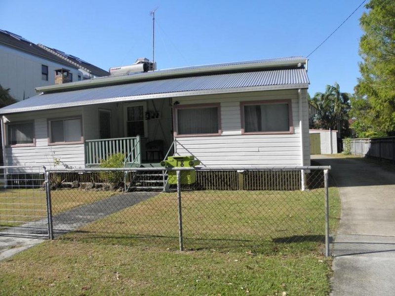 18 Kirkwood Road, Tweed Heads South, NSW 2486