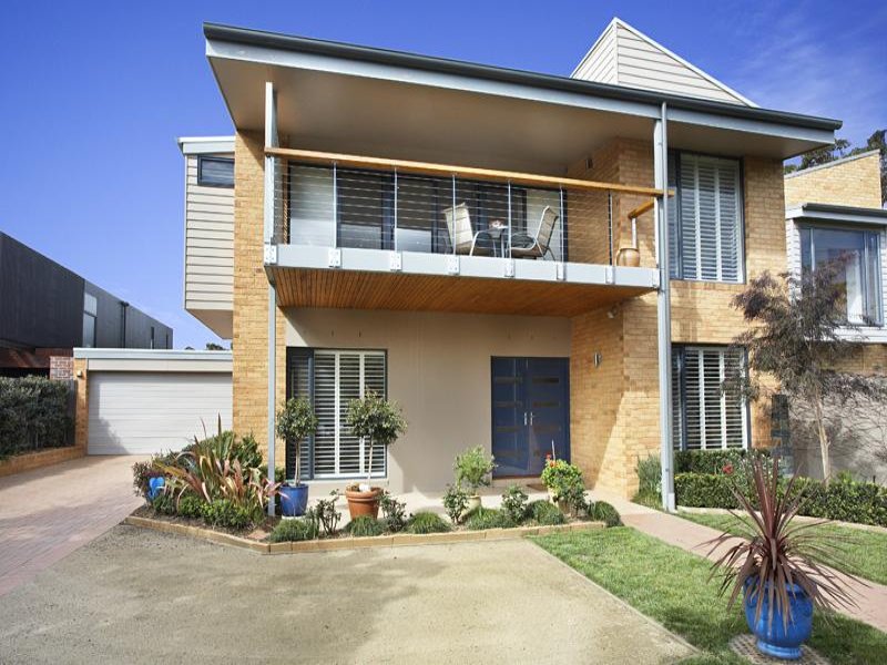 220 Beach Road, Black Rock, VIC 3193