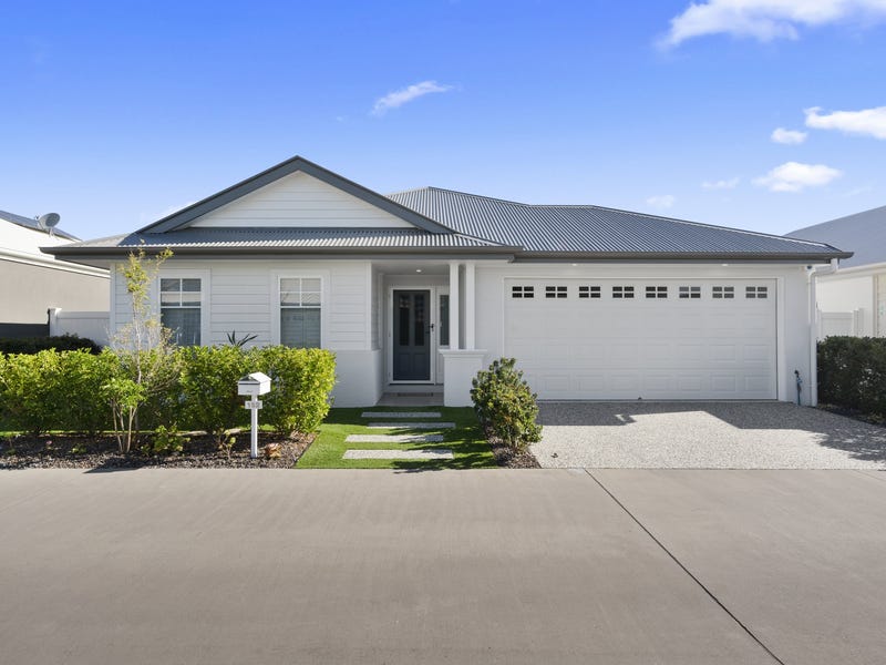 Palm Lake Resort Beachmere Bay Retirement Living at 194 Road