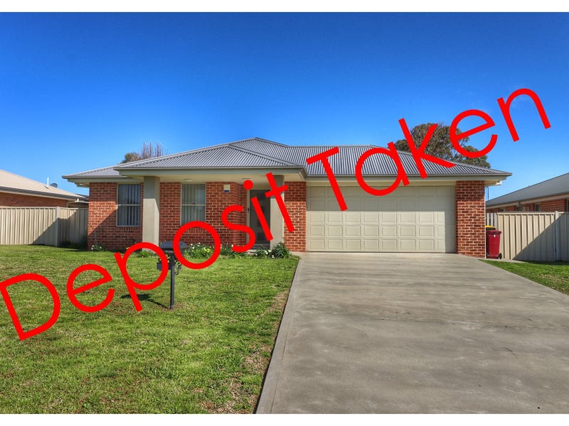 9 Duffey Avenue, Cowra, NSW 2794 Property Details