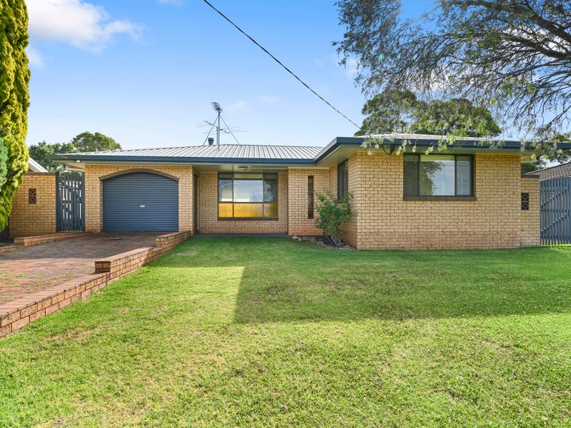 42 Jennifer Cres, Darling Heights, QLD 4350 - realestate.com.au