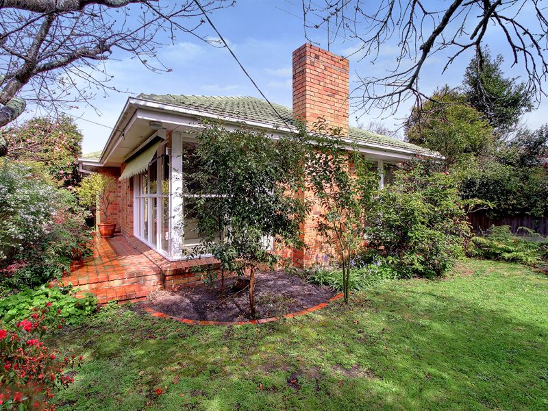 9 Tara Drive, Frankston, Vic 3199 Property Details