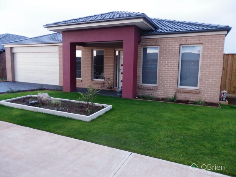 36 Cook Street, Drouin, Vic 3818