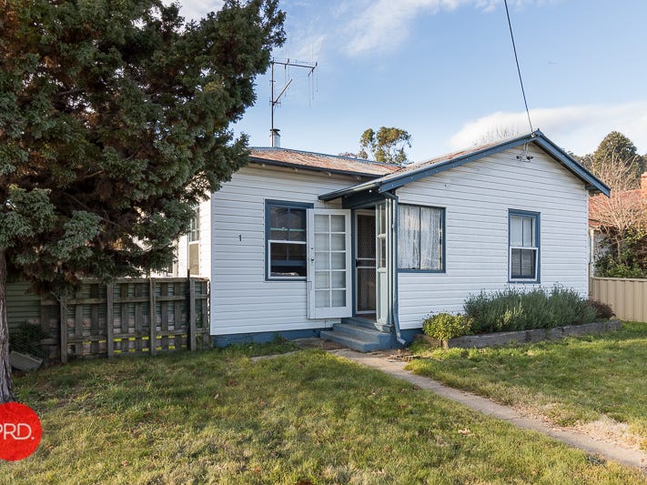 1 Kurrajong Street, Captains Flat, NSW 2623