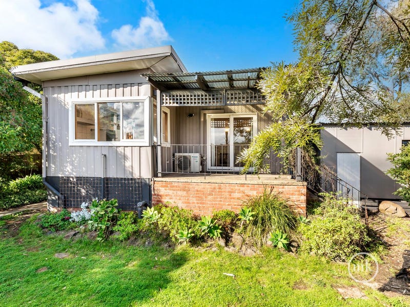 71 Bridge Street, Eltham, Vic 3095 House for Sale