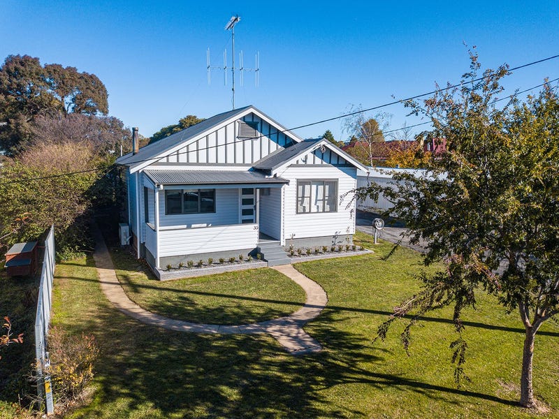 30 Brooklands Street, Crookwell, NSW 2583 Property Details