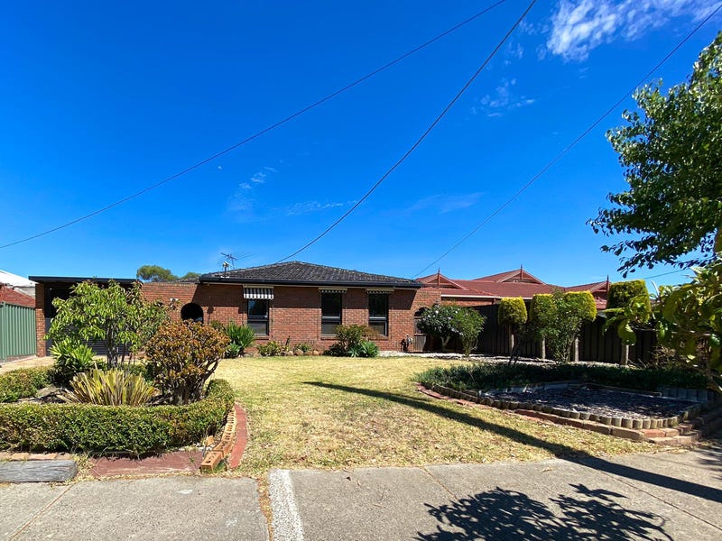 30 Newbold Avenue, Craigieburn, VIC 3064