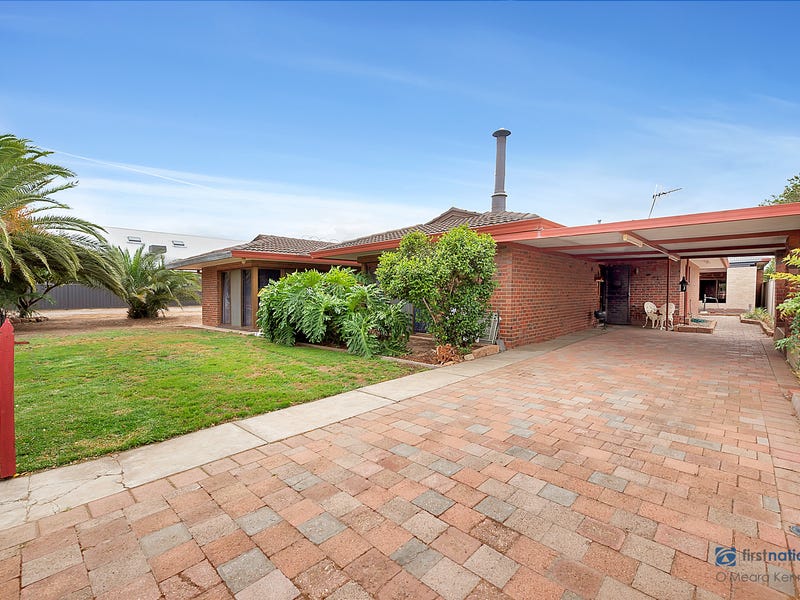 4 Ely Street, Yarrawonga, Vic 3730 Property Details