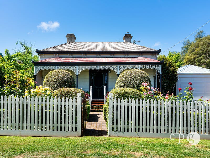 8 Templeton Street, Maldon, Vic 3463 House for Sale