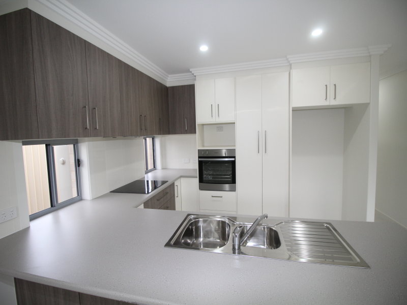 7 Sinclair Place, Ningi, Qld 4511 Property Details