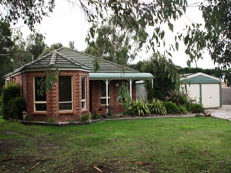 29 Ewing Drive, Romsey, VIC 3434