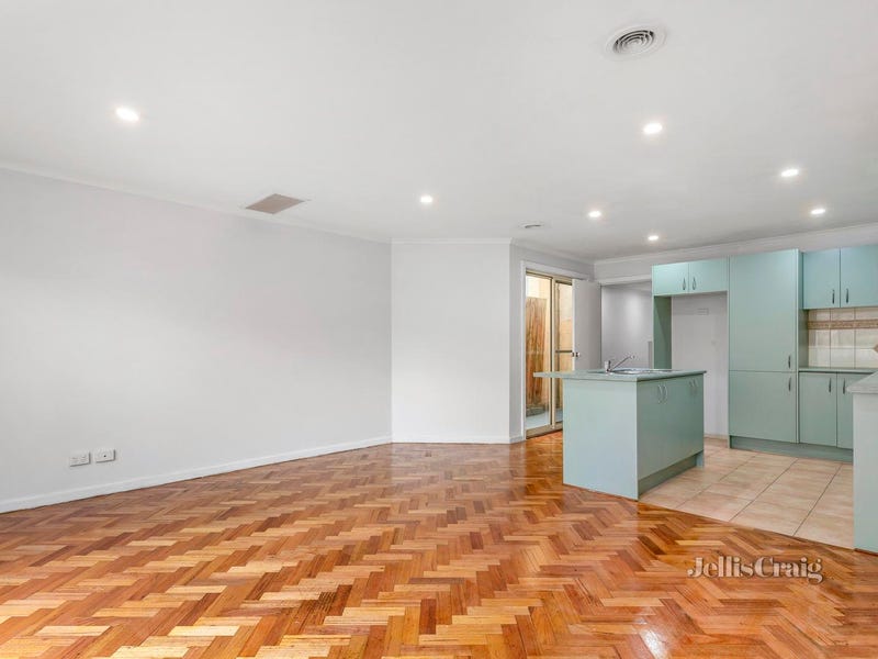 32 Emma Street, Seddon, VIC 3011