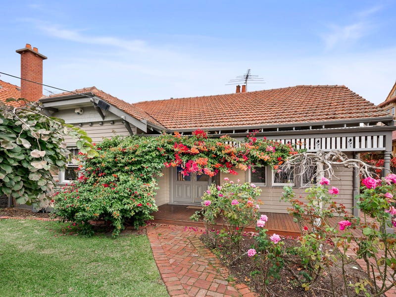 17 Victoria Street, Williamstown, Vic 3016 House for Sale