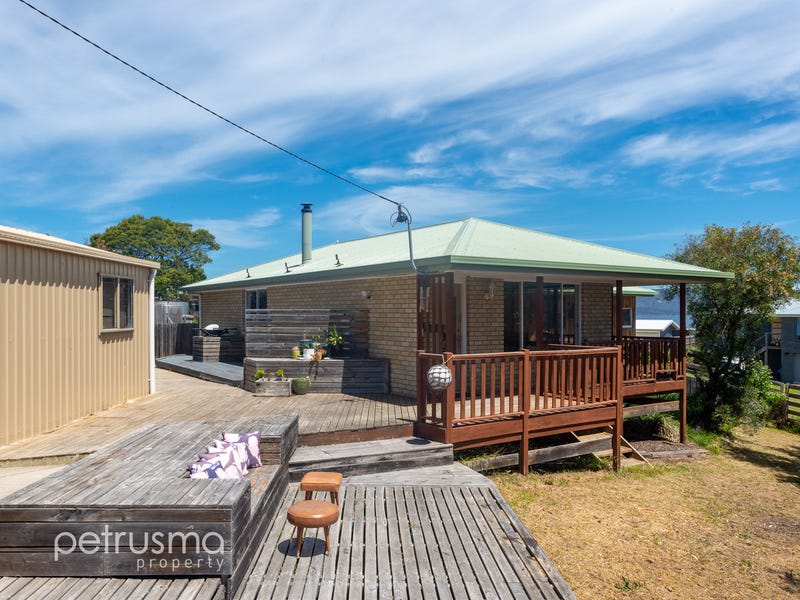 8 Rainbow Terrace, Opossum Bay, TAS 7023
