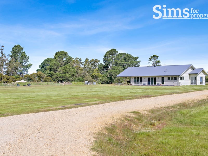 520 Gravelly Beach Road, Gravelly Beach, TAS 7276