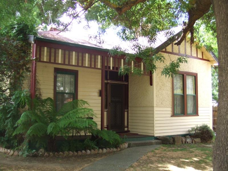 55 Gingell Street, Castlemaine, VIC 3450