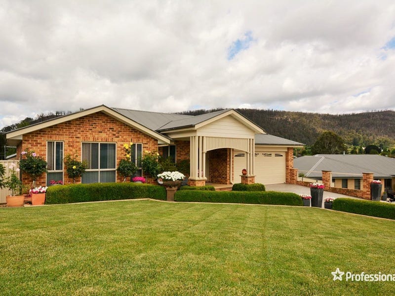 Houses for Sale in Lithgow, NSW 2790 Pg. 2