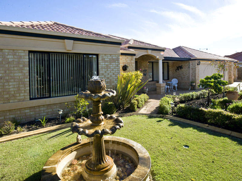 29 Fantail Crescent, Ellenbrook, WA 6069 Property Details