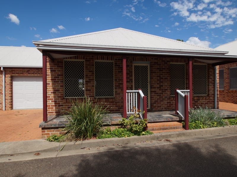 2/94a Rusden Street, Armidale, NSW 2350 Property Details