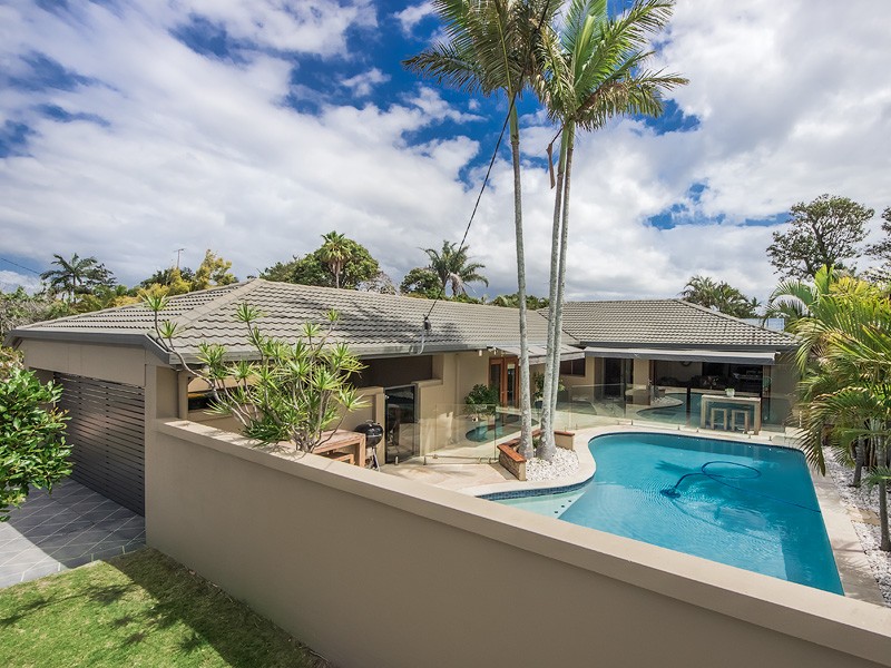 11 Mallawa Drive, Palm Beach, QLD 4221