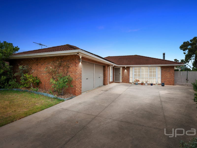 6 Gregory Place, Melton West, VIC 3337