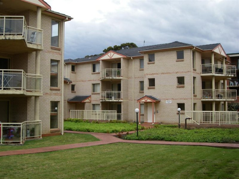 28/1 HILLVIEW ST, Roselands, NSW 2196 Property Details