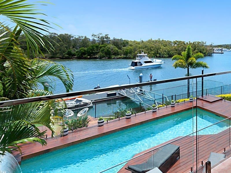 1675 Riverdale Drive, Hope Island, Qld 4212