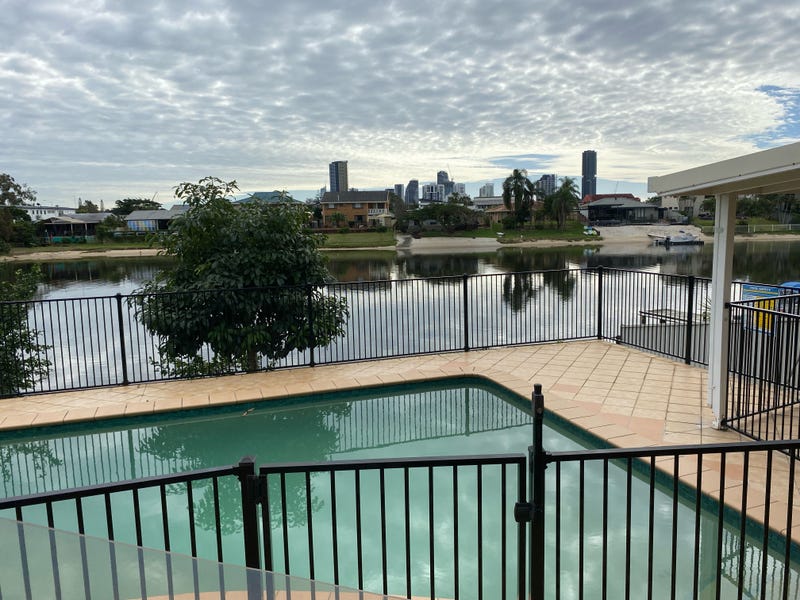 6 Weatherly Avenue, Mermaid Waters, QLD 4218