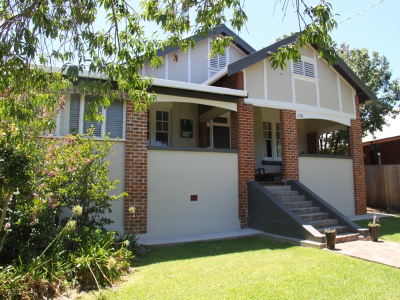 176 Carthage Street, Tamworth, NSW 2340 Property Details