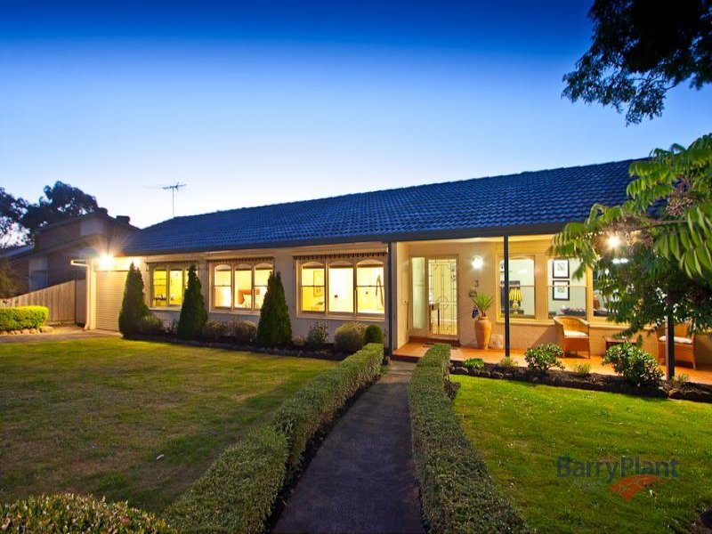 3 Linton Court, Berwick, Vic 3806 Property Details