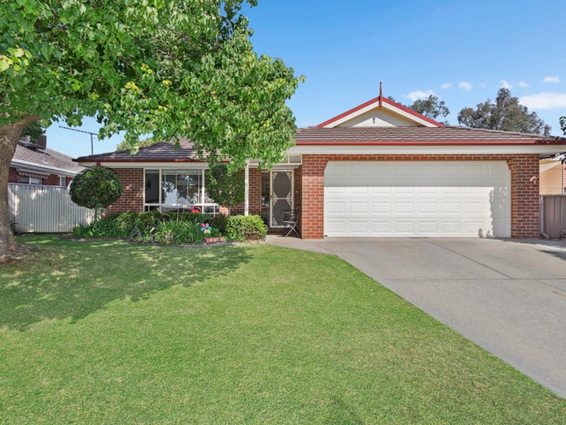 11 Mashie Way, Wodonga, Vic 3690 Property Details