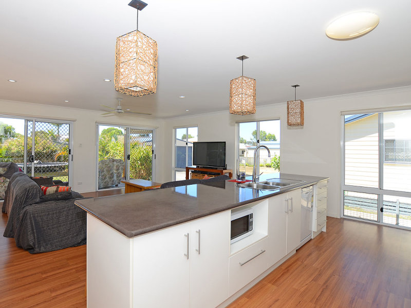 34 Beach Drive, Burrum Heads, QLD 4659