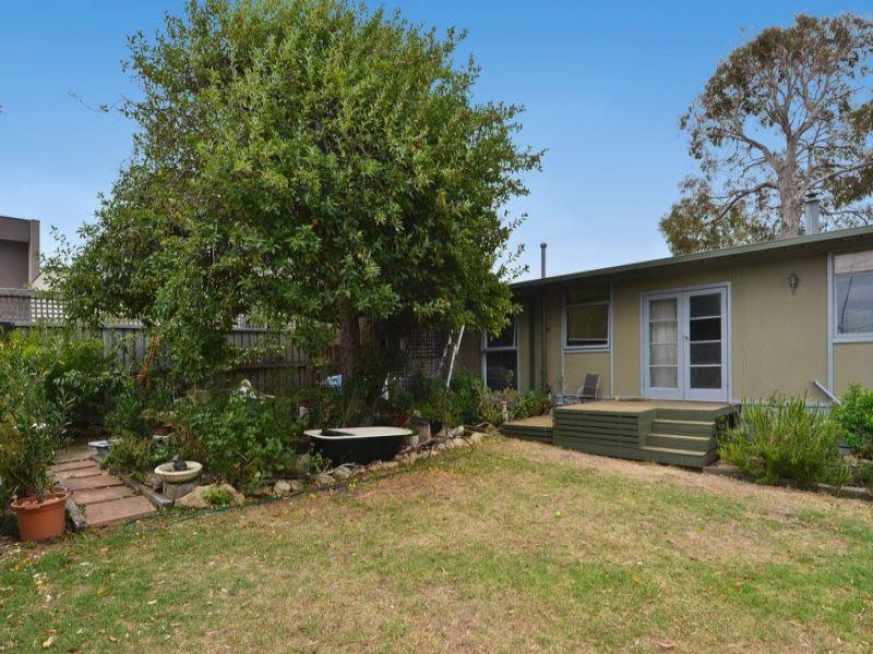 35A Beach Road, Torquay, Vic 3228