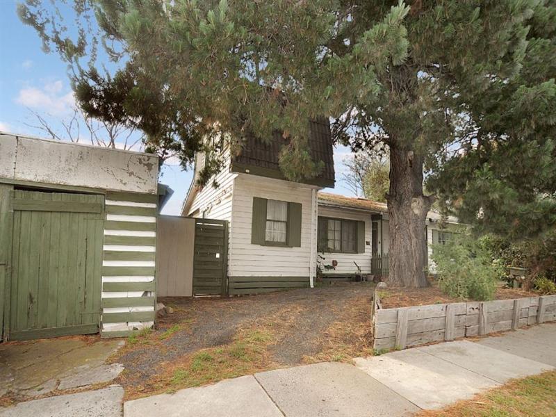 23 McCulloch Avenue, Seaford, Vic 3198 Property Details