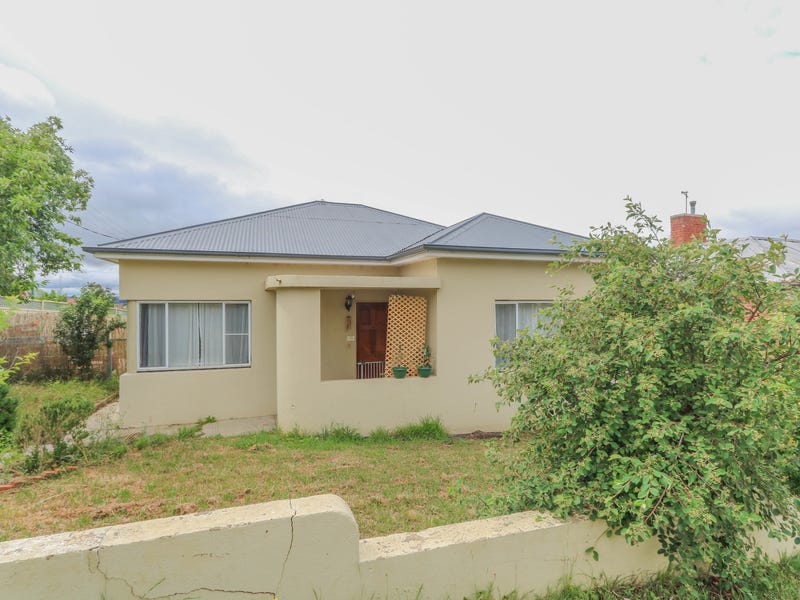 296 Peel Street, Bathurst, NSW 2795