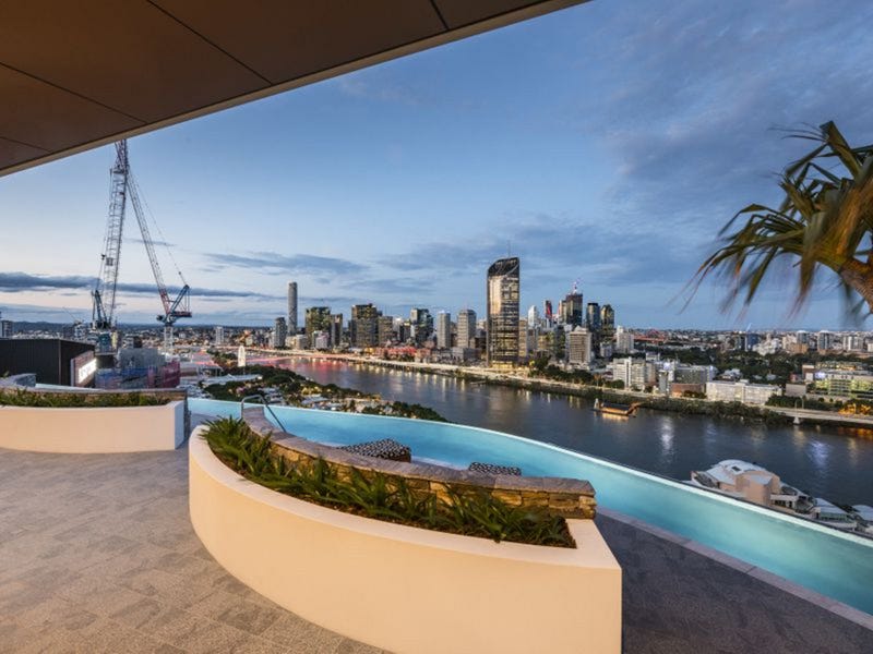 Sold Property Prices & Auction Results in Dornoch Terrace, Brisbane