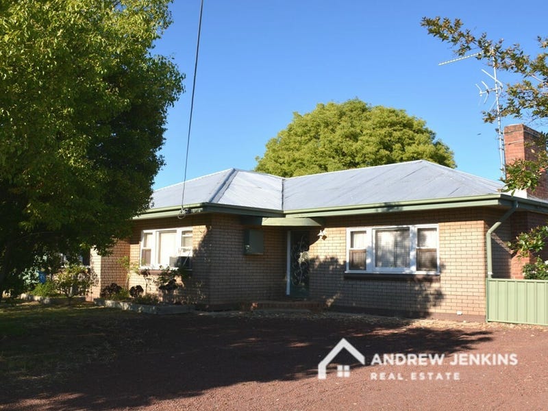 33 Wondah Street, Cobram, Vic 3644 House for Sale