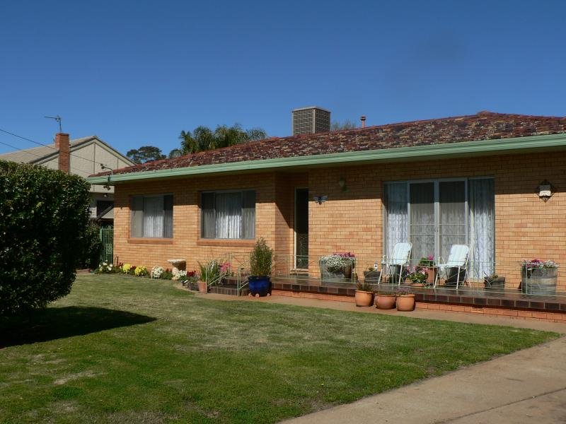 1 Strickland St, Dubbo, NSW 2830 Property Details