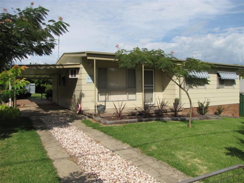 17 Tumut Street, Adelong, NSW 2729 Property Details